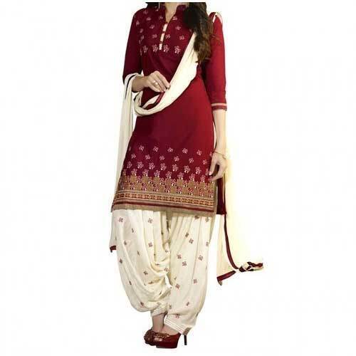 Comfortable To Wear Ladies Salwar Suits