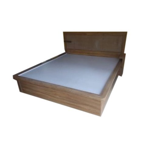 हस्तनिर्मित सफेद और भूरे रंग का आयताकार पॉलिश फिनिश 8 फीट लंबाई का लकड़ी का डबल बेड