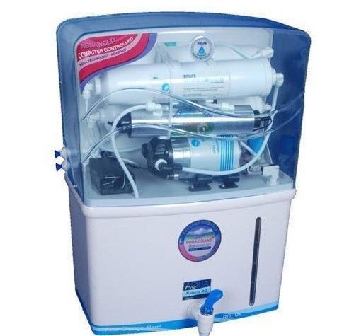 Plastic Material Made 8 Kg Weight 10 Liter Storage Capacity Long Lasting Ro Water Purifier Power: 2.5 Watt (W)