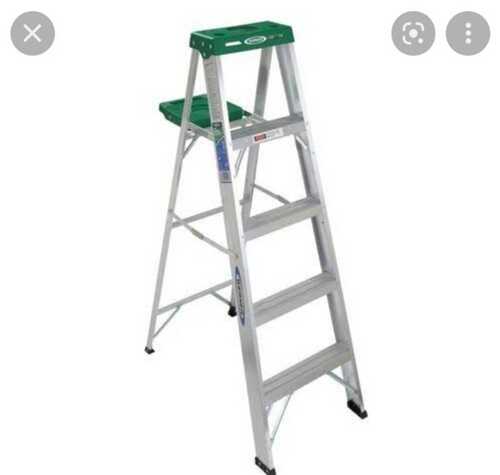 Fine Finish 5 Feet Aluminum Ladder For Domestic Purpose, Capacity Upto 200 Kilogram