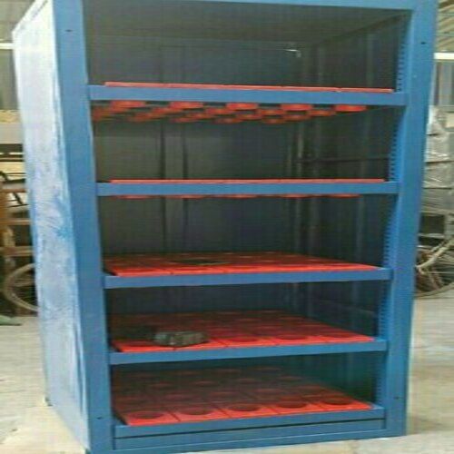 800 Kilo Gram High Load Capacity Blue Color Mild Steel Bt 50 Tool Trolley Power Source: Manual