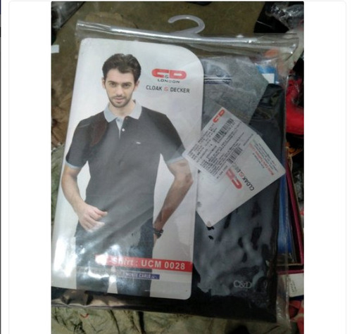 आरामदायक और धोने योग्य प्लेन ब्लैक कॉटन हाफ स्लीव पुरुषों की पोलो टी शर्ट