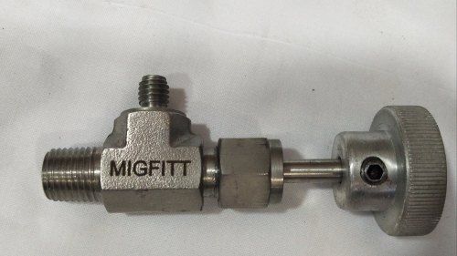 Ss Angle Needle Valve, Size: 1/16" To 2"