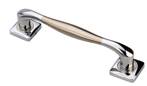 Silver Zinc Alloy And Graded Stainless Steel Door Handle