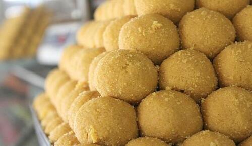 Hygienically Prepared Delicious Sweet Tasty And Fresh Besan Laddu Fat: : 24.32 I?  4. Grams (G)