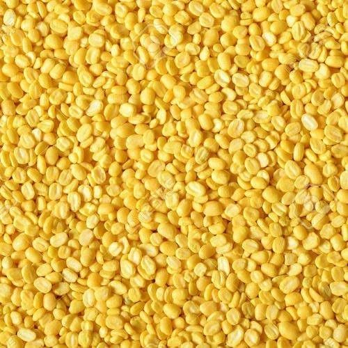 Pack Of 1 Kg Yellow Colour Organic 100% Natural And Pure Split Moong Dal Grain Size: Small