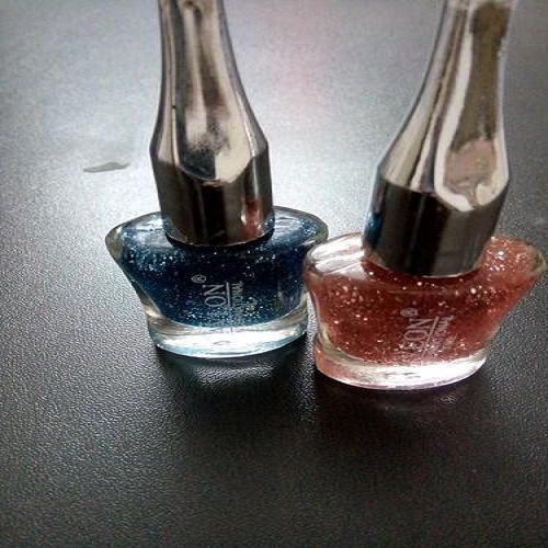 Elegant Look Long And Lasting Smooth Finish Quick Dry Glitters Nail Paint  Color Code: Multi Colors