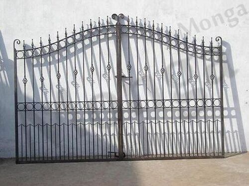 Rust And Corrosion Resistance Highly Efficient Long Lasting Black Iron Gate