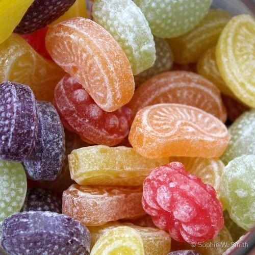 Natural Sweet Tasty Juicy Mouth Melting And Delicious Multicolor Candy