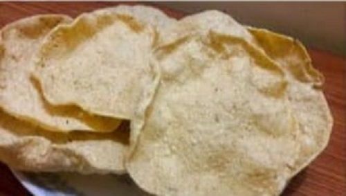 Delicious Crispy Hygienically Processed And Salty Round Yellow Plain Papad