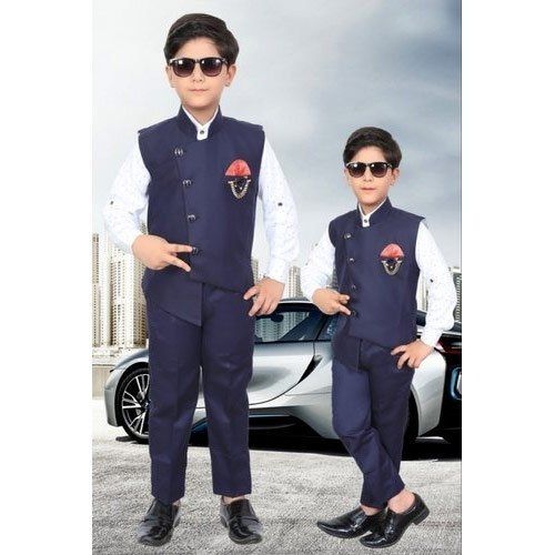 Kid Comfortable And Breathable Skin Friendly Light Weight Blue And White Baba Suit  Gender: Boys