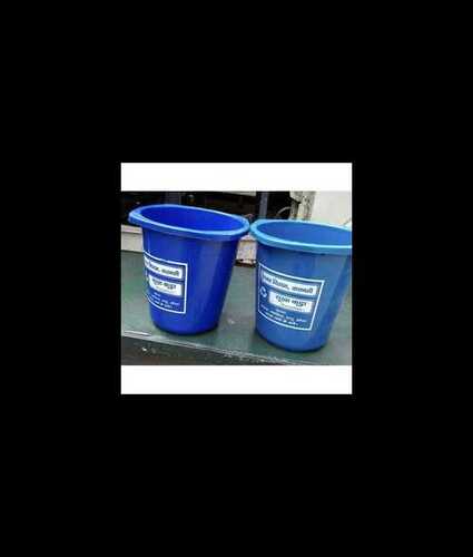 Plastic Bucket And Round Shape, 0-5 Mm Thickness, 20 Liter Capacity