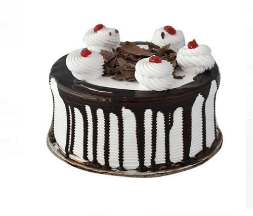 1 Kilogram White And Brown Color Sweet And Delicious With Jelly Black Forest Cake  Fat Contains (%): 15 Grams (G)