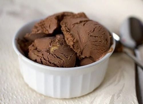 Delicious Chocolate Flavor Fresh And Creamy Sweet Ice Cream Cup