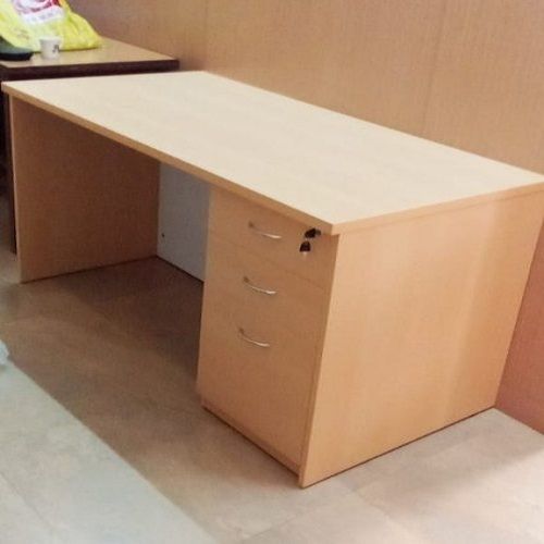 Handmade  Elegant Look And Strong Termite Resistance Wooden Rectangular Office Table