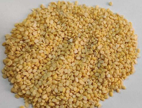 Common Natural Healthy And Fresh Hygienically Prepared No Artificial Color Yellow Moong Dal 