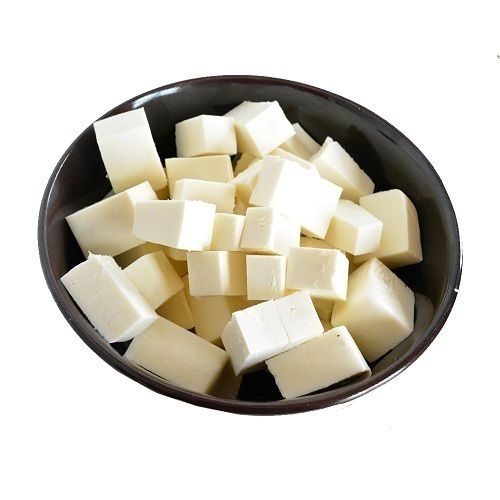 Hygienically Prepared Healthy Rich In Fat And Protein Soft White Paneer 