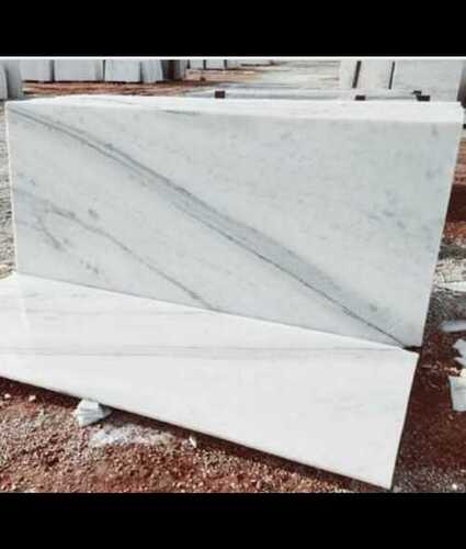 Marble Stone In White Beige Color For Flooring Usage, Thickness: 16 Mm, 18 Mm, 20 Mm Size: As Per Customer