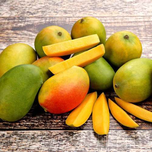 Yellow Rich Tasty And Sweety Vitamins Enriched Healthy Naturally Grown 20Kg Kesar Mango