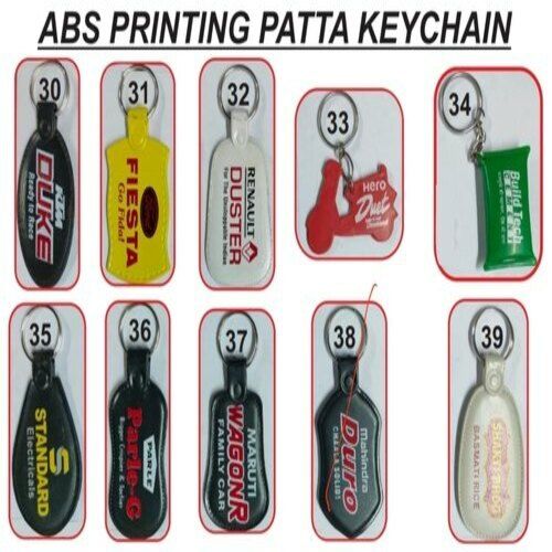 Various Design Standard Size Multi-Color High Quality Plastic Keychain