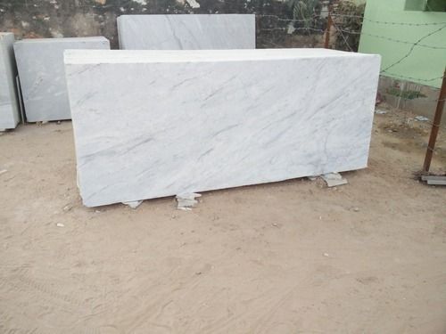 Highly Durable Long Lasting And Strong Hard Translucent White Makana Marble