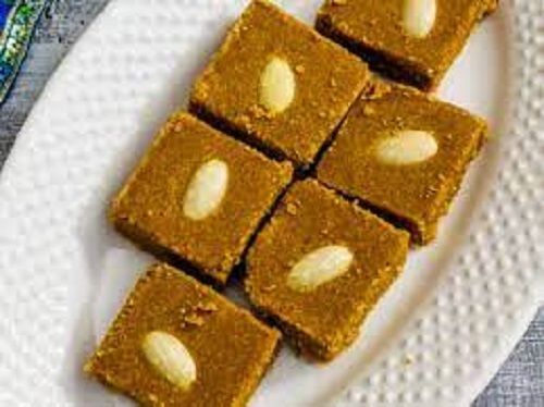 Delicious Tasty And Mouthwatering Rich In Taste Brown Pista Kaju Barfi