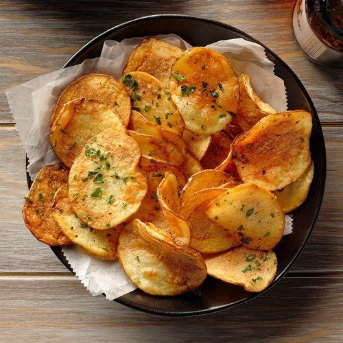 Hygienically Packed Red Chili Spicy Round Shape Fried Salty Crunchy Masala Potato Chips