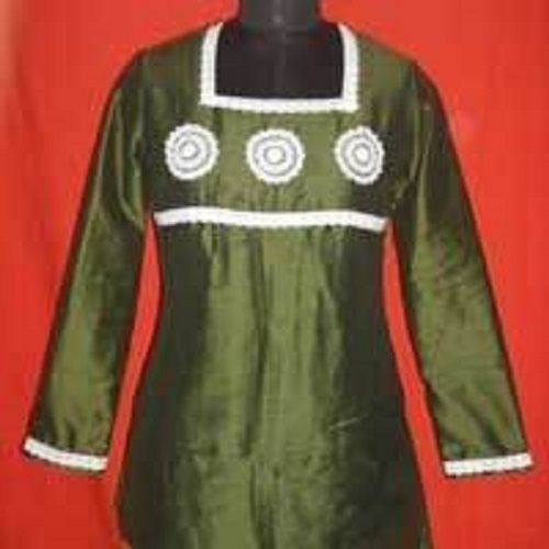 Cotton Silk Fabric, Full Sleeves And Square Neck Design Green Ladies Kurti, 31 Inch Long Decoration Material: Laces