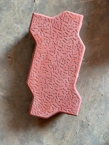 लॉन्ग ड्यूरेबल वेदर प्रूफ और क्रैक रेसिस्टेंस रेड इंटरलॉकिंग टाइल