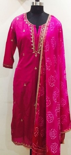 महिलाओं के लिए आरामदायक और सांस लेने योग्य गुलाबी कॉटन सूट, कैज़ुअल वियर, सजावट का मटीरियल: स्टोन