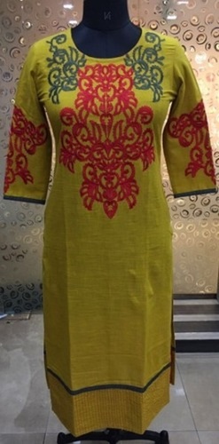 महिलाओं के लिए आरामदायक और सांस लेने योग्य गोल गर्दन वाली प्रिंटेड कॉटन कुर्ती कैज़ुअल वियर बस्ट साइज़: 35-36 इंच (इंच)