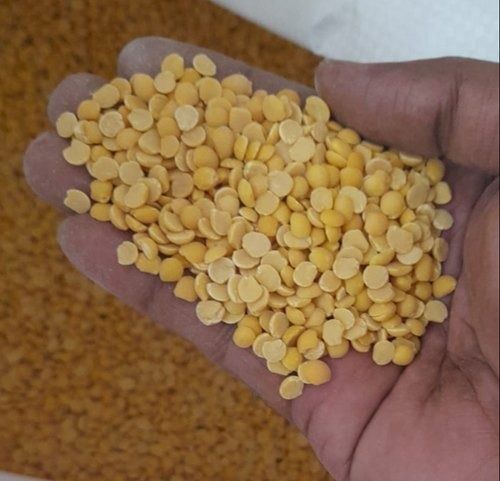 Pack Of 1 Kg Yellow Colour Organic 100 % Pure Natural Toor Dal Grain Size: Small