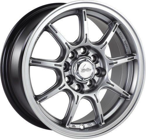 Silver Car Wheel Rim