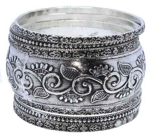 Ladies Antique Beautifully Designed Silver Metal Bangles, 6 Bangle Set