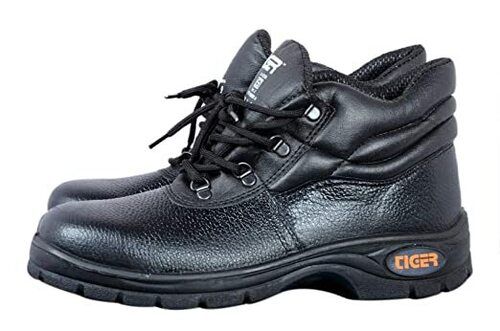 Men Comfortable And Breathable Slip Resistant Light Weight Black Leather Safety Shoes