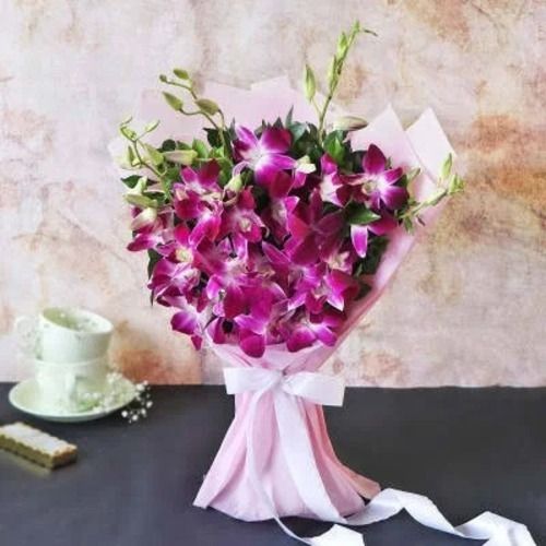 Multi Color 20 Inch Stem Length Purple Orchids Bouquet Fresh Flowers  Shelf Life: 5 Days