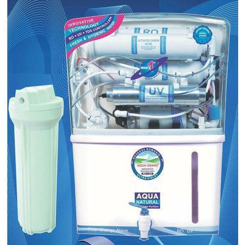 प्लास्टिक 14.1 L और उससे अधिक क्षमता का उपयोग करने में आसान वॉल माउंटेड इलेक्ट्रिक एक्वा ग्रैंड रो वाटर प्यूरीफायर