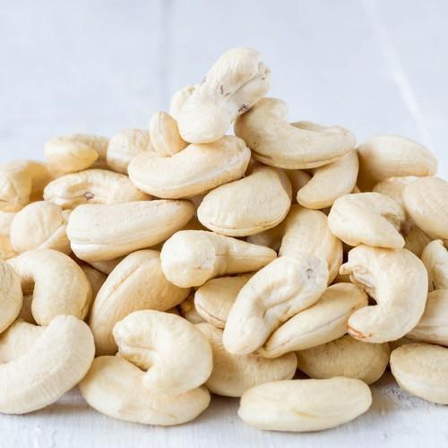 Healthy Natural Fresh Rich Proteins Dried And White Crunchy Cashew Nuts