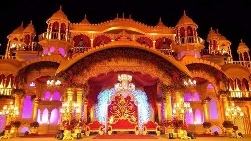 Fiber Modern Design Artificial Golden Rajwada Wedding Stage, Used In Wedding Decoration