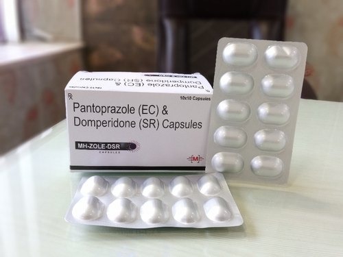1 पैंटोप्राजोल Ec और Domperidone Sr कैप्सूल का पैक सामान्य दवाएं
