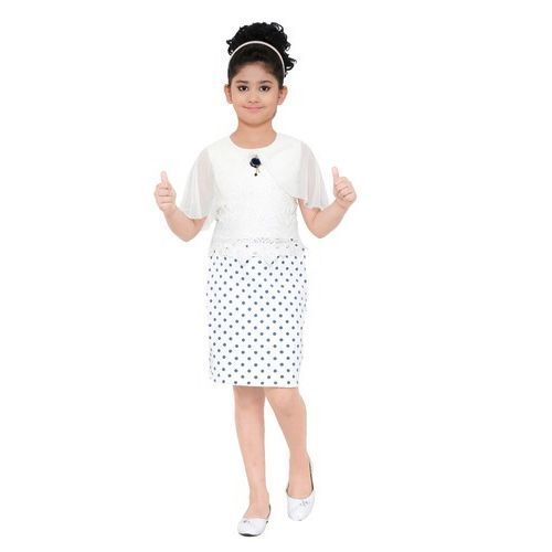 Transparent Skin Friendly Half Sleeves Cotton Straight Fitting Kids Girl Skirt And Tops