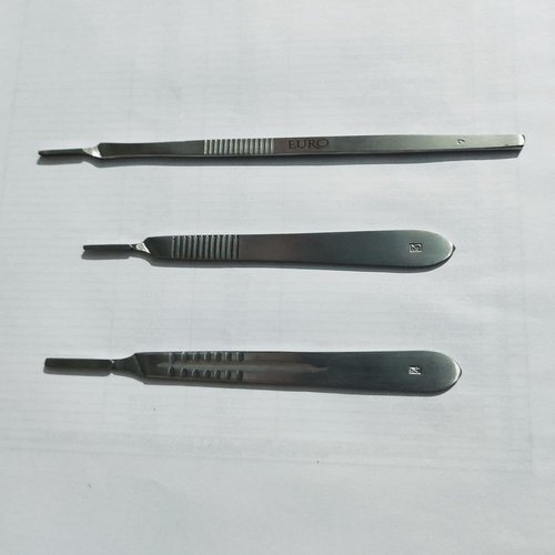 Surgical Blades By Priyanka medical store