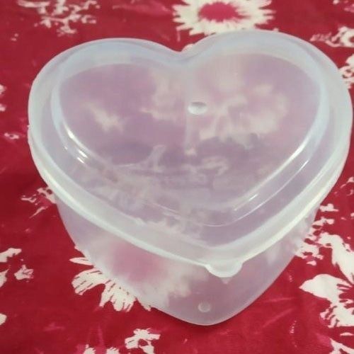 Capacity 300 Ml Heart Shape Transparent Plastic Food Container