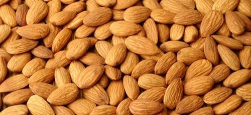 Hygienically Processed Rich In Vitamins 100% Natural And Healthy Dried Almond Nuts