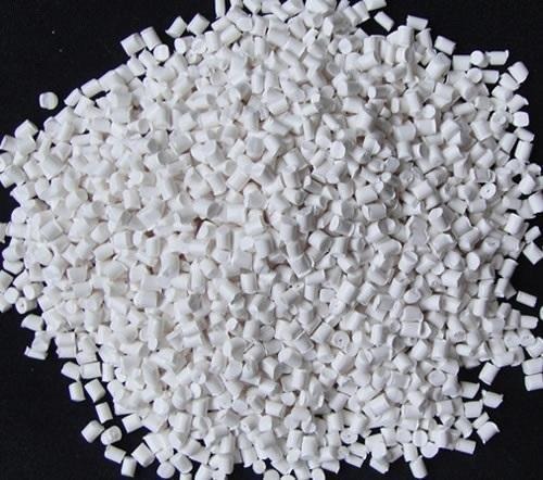 Pack Of 1 Kilogram White 940 Kg/M3 Density Hdpe Plastic Granule 