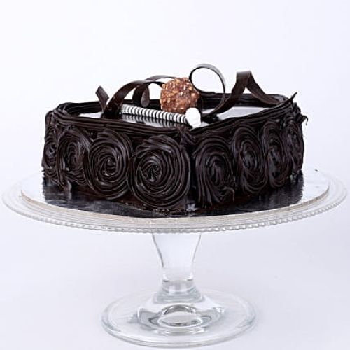  Eggless And Brown Colour Special Floral Chocolate Cake Half Used For Bithadays Weddings .