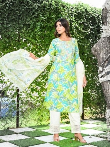 महिलाओं के सांस लेने योग्य और आरामदायक फैशनेबल डिज़ाइन त्वचा के अनुकूल कॉटन कुर्ती क्षमता: 2000