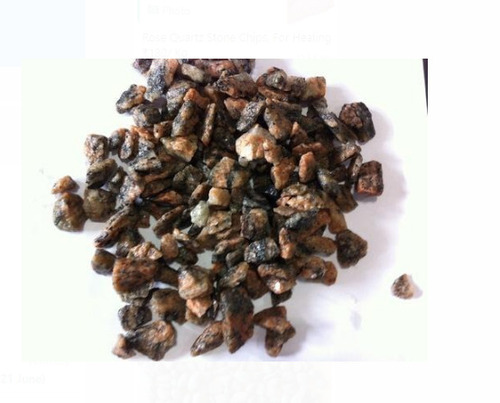 निर्माण और सजावट के लिए 10 मिमी आकार की भूरी खुरदरी सतह ग्रेनाइट चिप्स