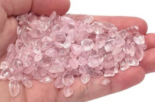 दीवारों, छत, सीढ़ियों को सजाने के लिए क्लियर ट्रांसपेरेंट साइज़ 4 mm डेकोरेशन और कंस्ट्रक्शन स्टोन चिप्स साइज़: 4M