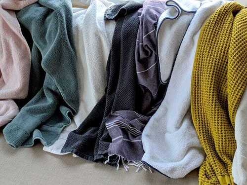 Plain Dyed Cotton Bath Towels For Home And Hotel(Both Men And Women)